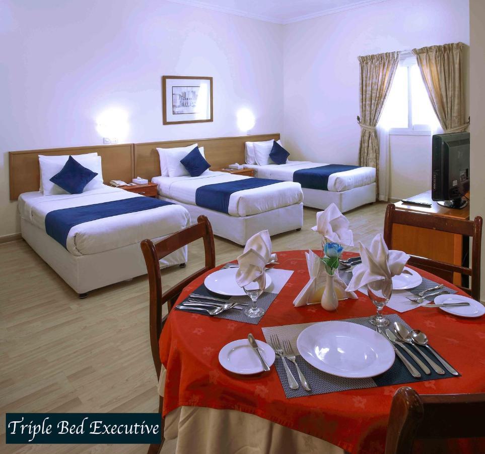 Al Seef Hotel Charjah Extérieur photo
