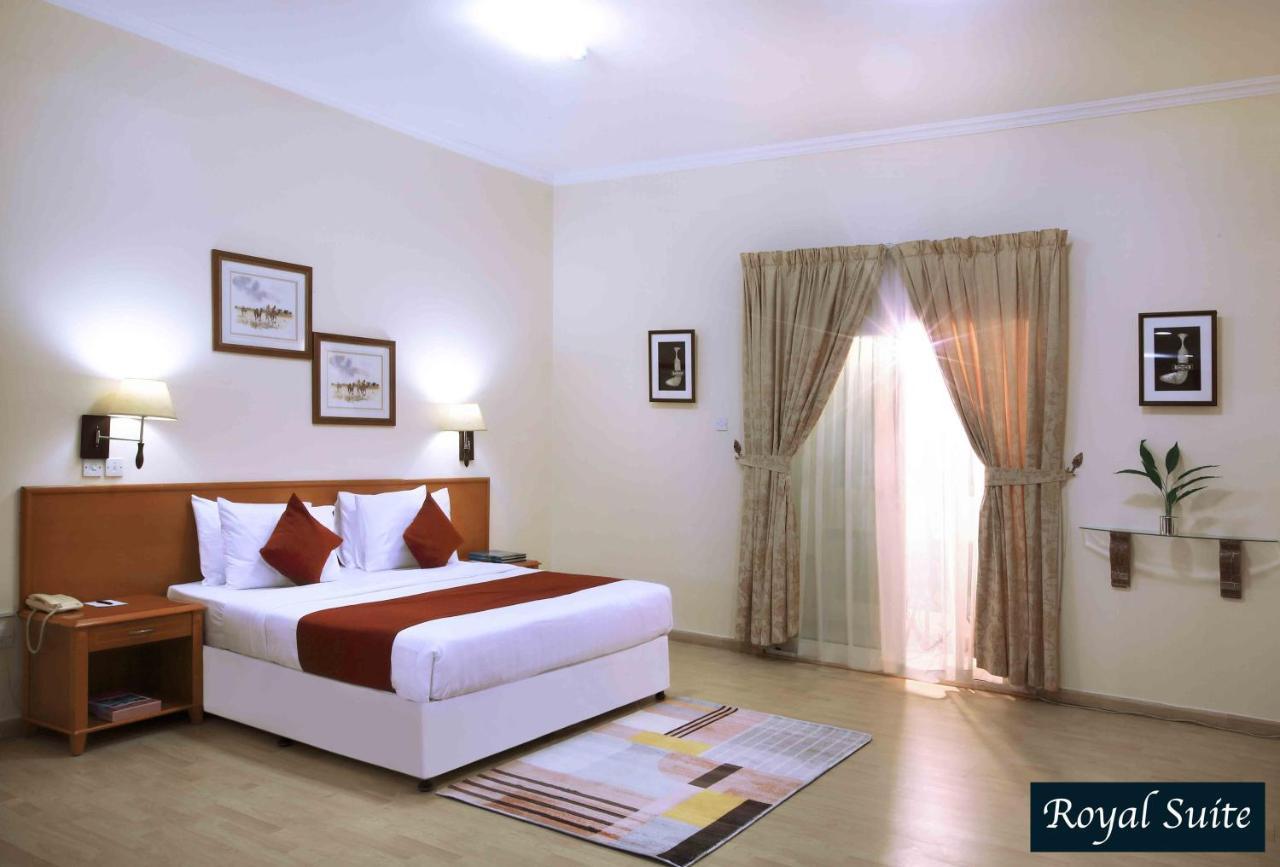 Al Seef Hotel Charjah Extérieur photo