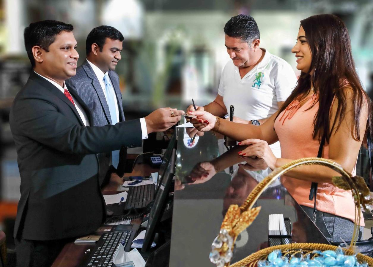 Al Seef Hotel Charjah Extérieur photo